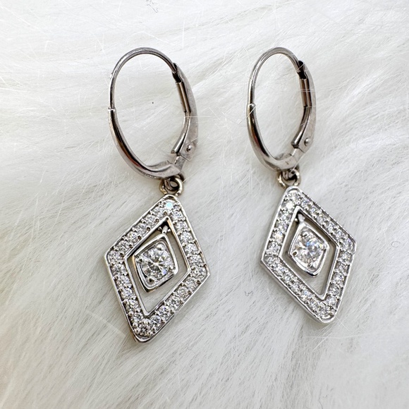 Roberto Coin 18kt white gold with 0.55tcw diamond converted drop earrings EUC - Picture 1 of 12